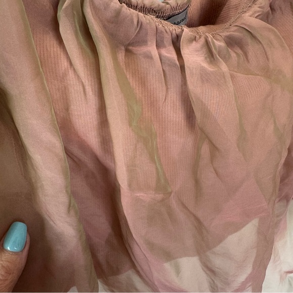 Wishlist Apparel Off Shoulder Chiffon Metallic Lined Blouse Top Blush Size M - Picture 4 of 10